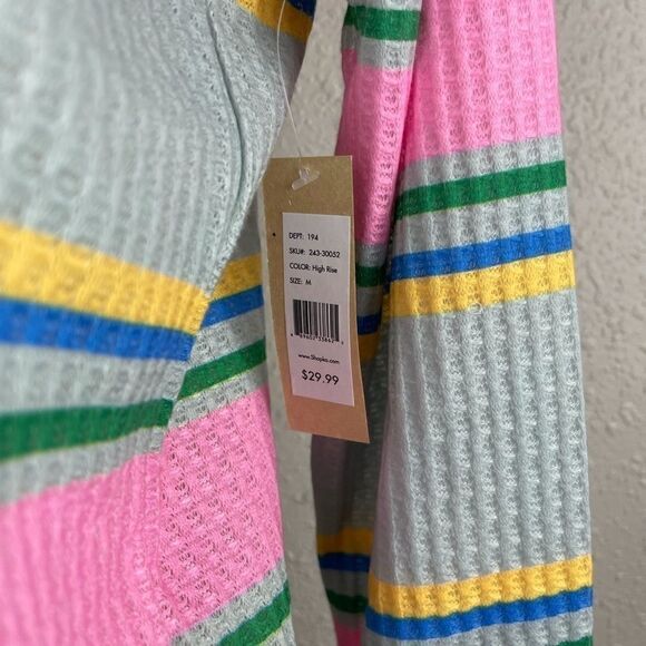 NWT Urbanology Women’s Top  - Picture 4 of 5